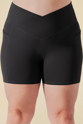Crisscross Hourglass® Midi Short with Pockets - Black