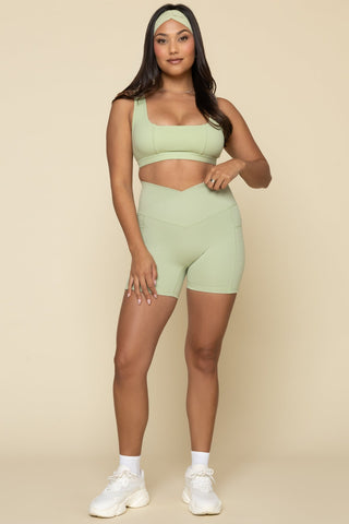 Crisscross Hourglass® Midi Short with Pockets - Pistachio